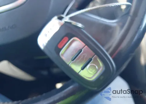 2011 Audi Q5 3.2 Premium Plus z USA, uszkodzony, nr VIN WA1WKAFP0BA032887